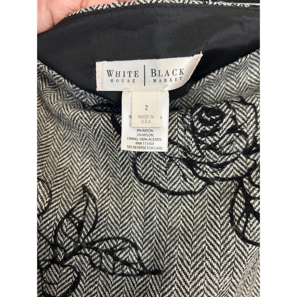 White House Black Market Herringbone Floral Embroidered Trumpet Skirt Grey 2 - Picture 3 of 4